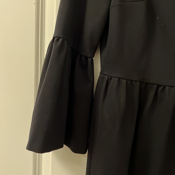 Club monaco classy dress. Good for office days - Picture 6 of 9